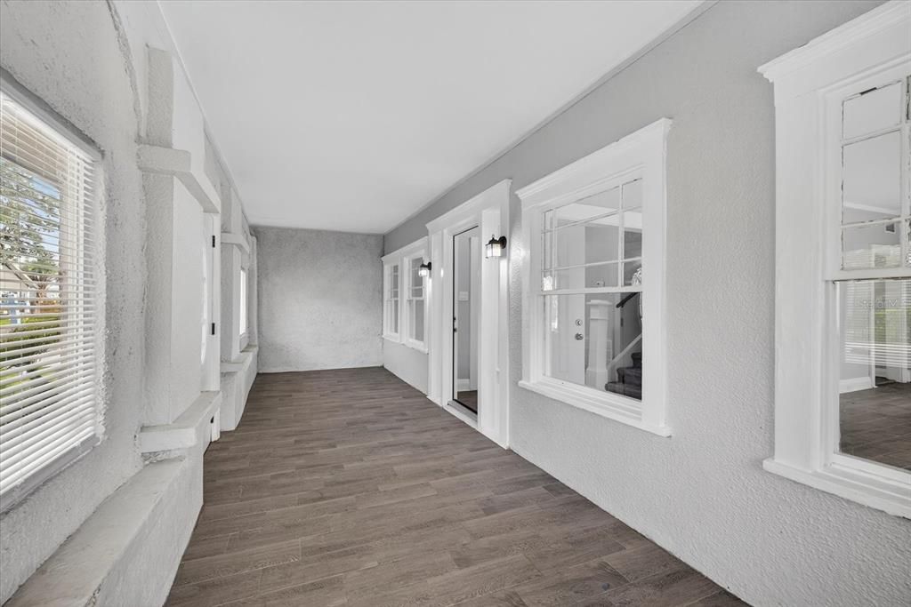 For Rent: $3,900 (3 beds, 2 baths, 2032 Square Feet)