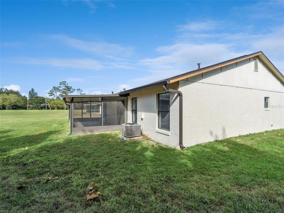 For Sale: $370,000 (3 beds, 2 baths, 1873 Square Feet)