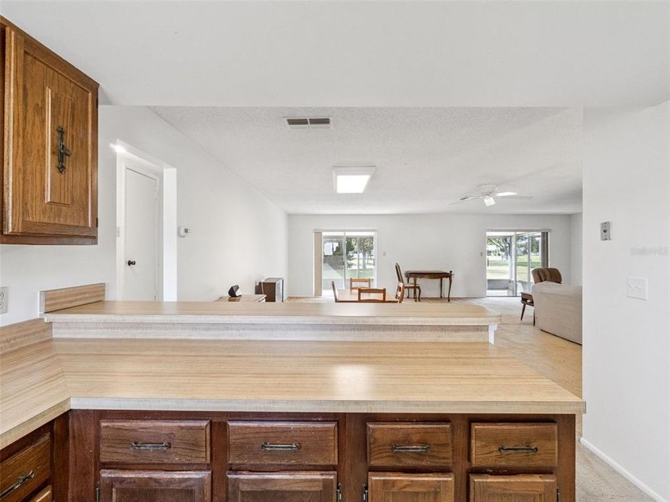 For Sale: $370,000 (3 beds, 2 baths, 1873 Square Feet)