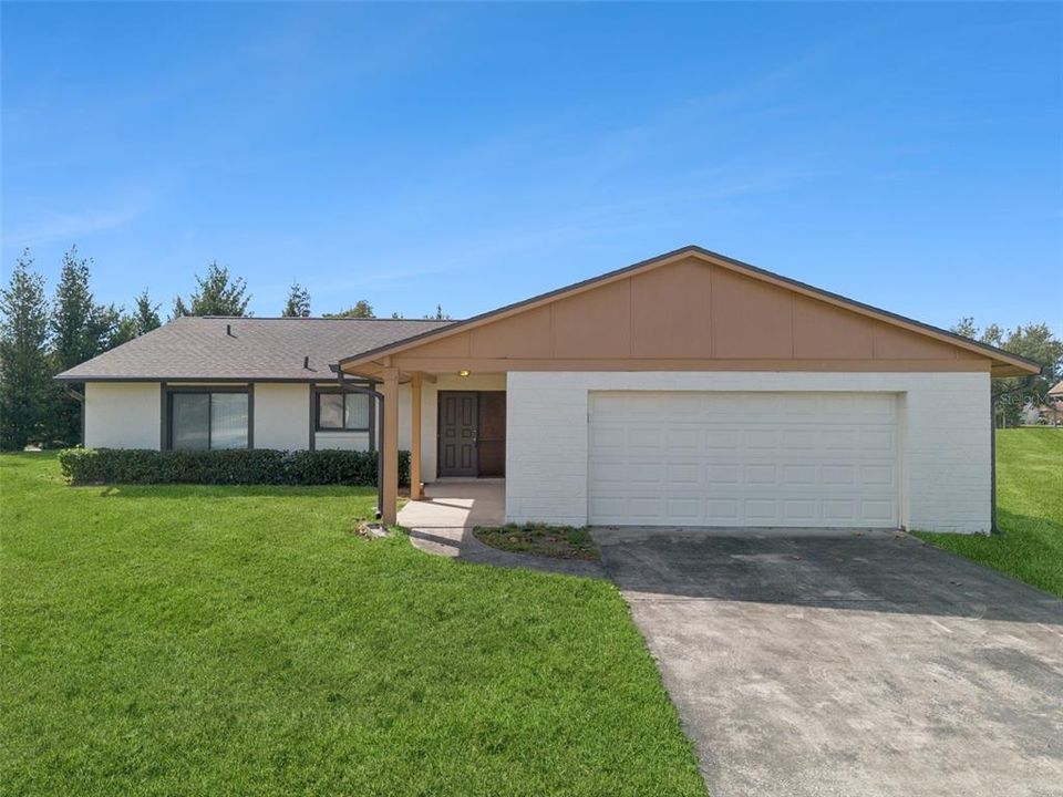 For Sale: $370,000 (3 beds, 2 baths, 1873 Square Feet)