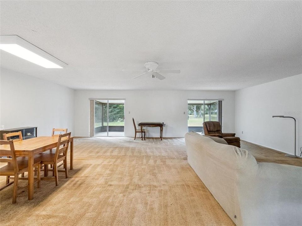 For Sale: $370,000 (3 beds, 2 baths, 1873 Square Feet)