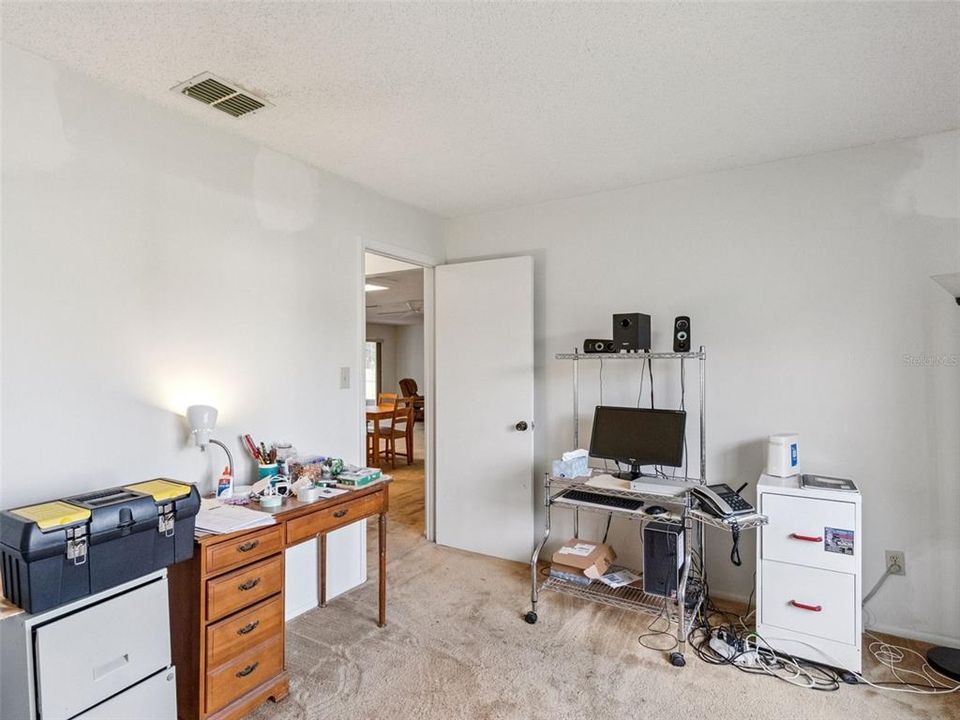 For Sale: $370,000 (3 beds, 2 baths, 1873 Square Feet)