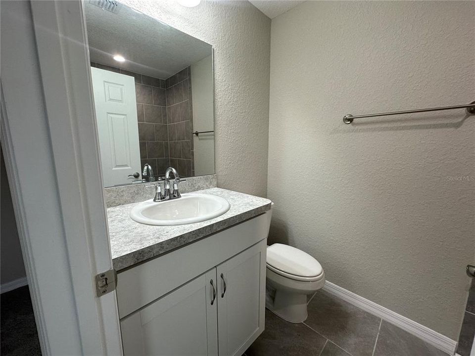 For Sale: $225,000 (3 beds, 2 baths, 1084 Square Feet)