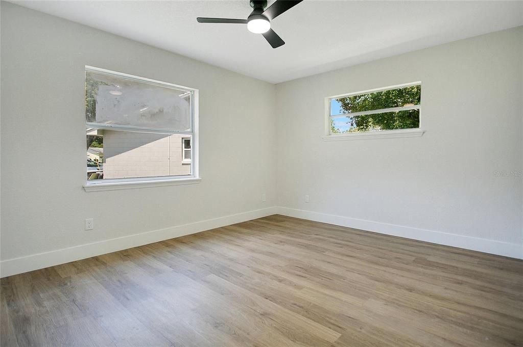 En Venta: $435,000 (3 camas, 2 baños, 1727 Pies cuadrados)