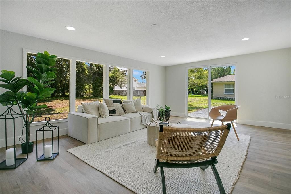 En Venta: $435,000 (3 camas, 2 baños, 1727 Pies cuadrados)