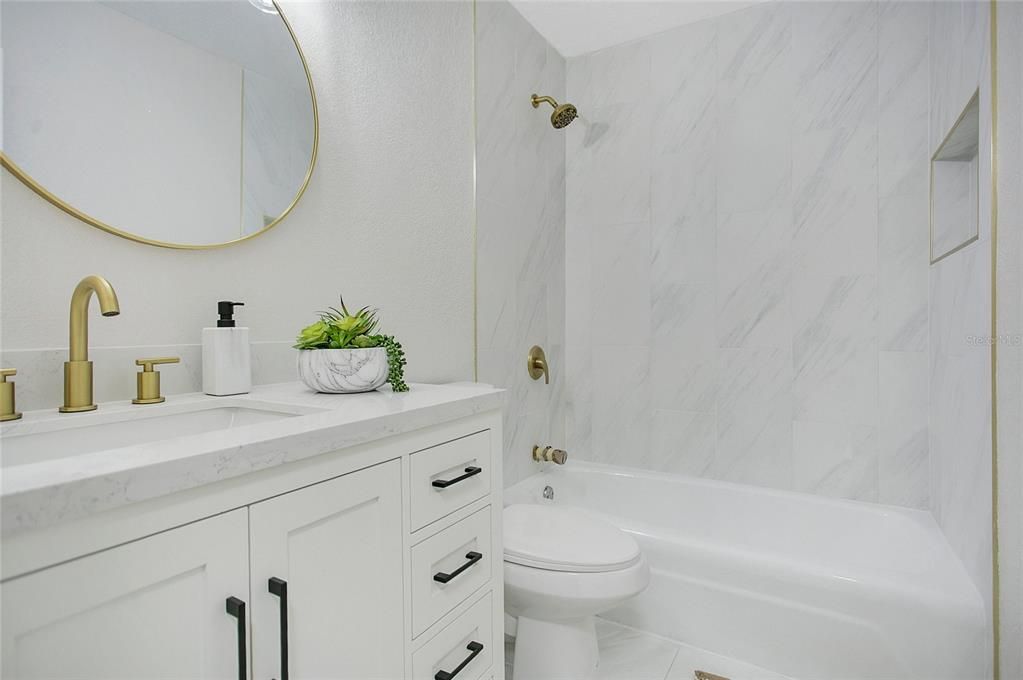 En Venta: $435,000 (3 camas, 2 baños, 1727 Pies cuadrados)