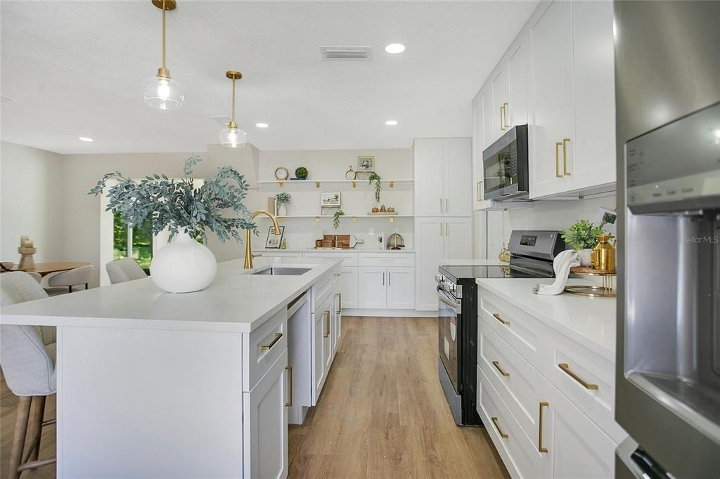 En Venta: $435,000 (3 camas, 2 baños, 1727 Pies cuadrados)