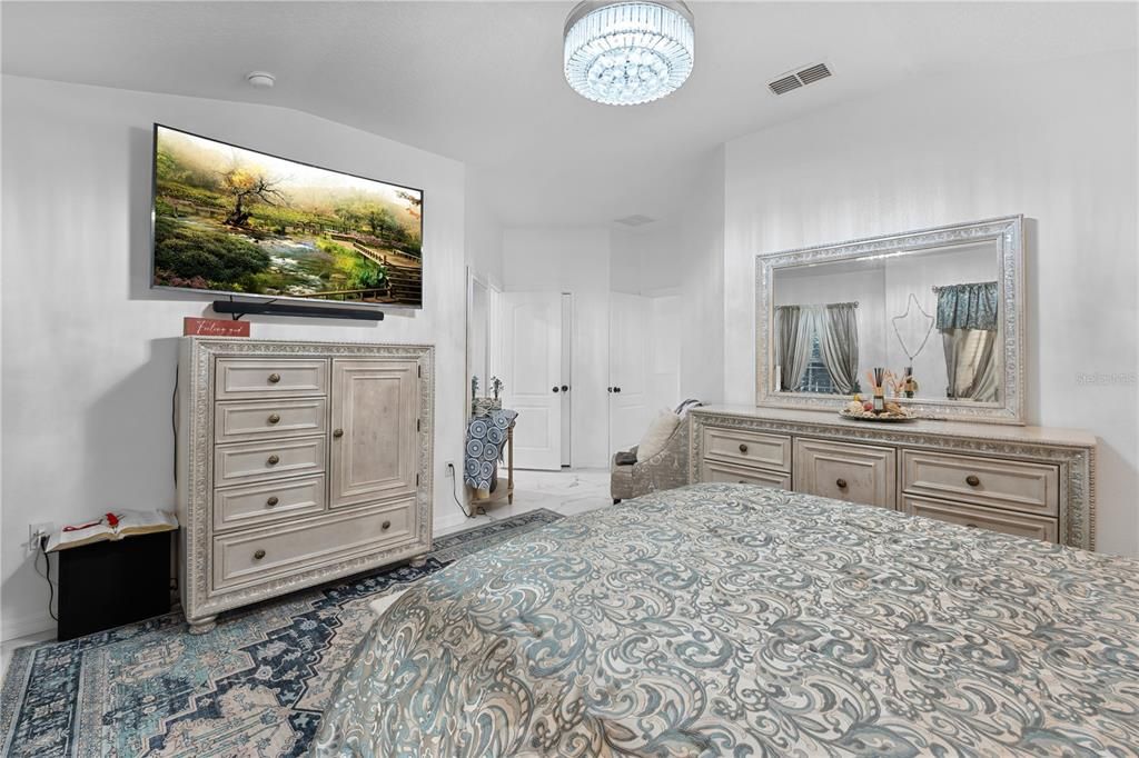 待售: $330,000 (3 贝兹, 2 浴室, 1855 平方英尺)