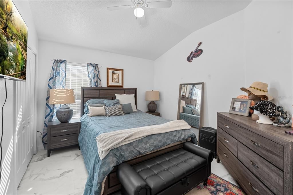 待售: $330,000 (3 贝兹, 2 浴室, 1855 平方英尺)