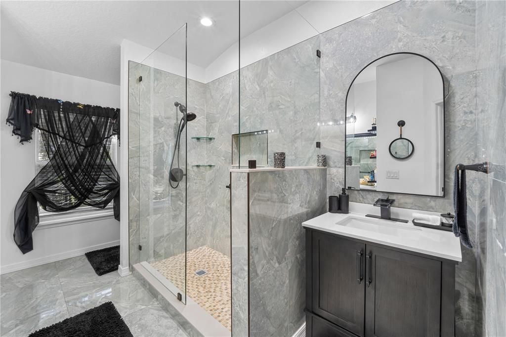 待售: $330,000 (3 贝兹, 2 浴室, 1855 平方英尺)