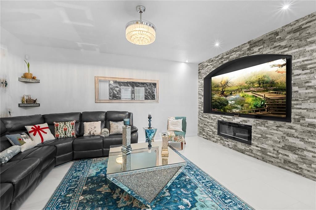 待售: $330,000 (3 贝兹, 2 浴室, 1855 平方英尺)