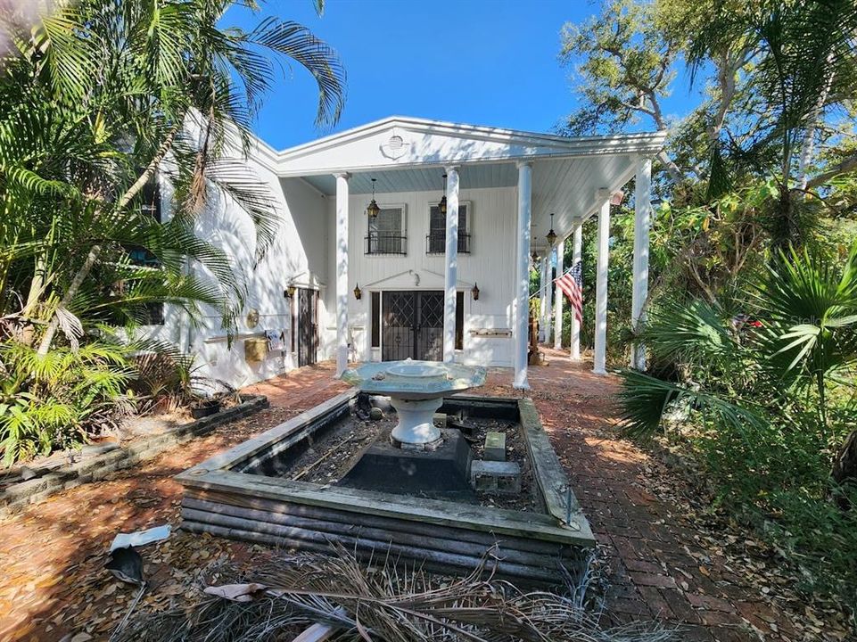 For Sale: $750,000 (4 beds, 4 baths, 3080 Square Feet)