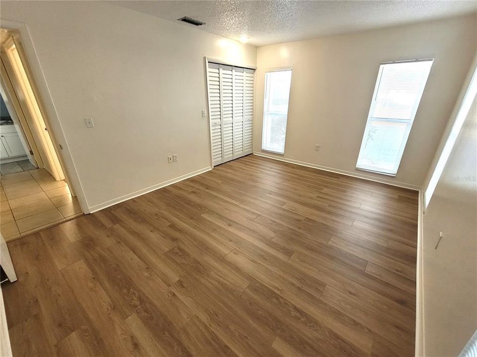 For Rent: $1,875 (2 beds, 1 baths, 1000 Square Feet)