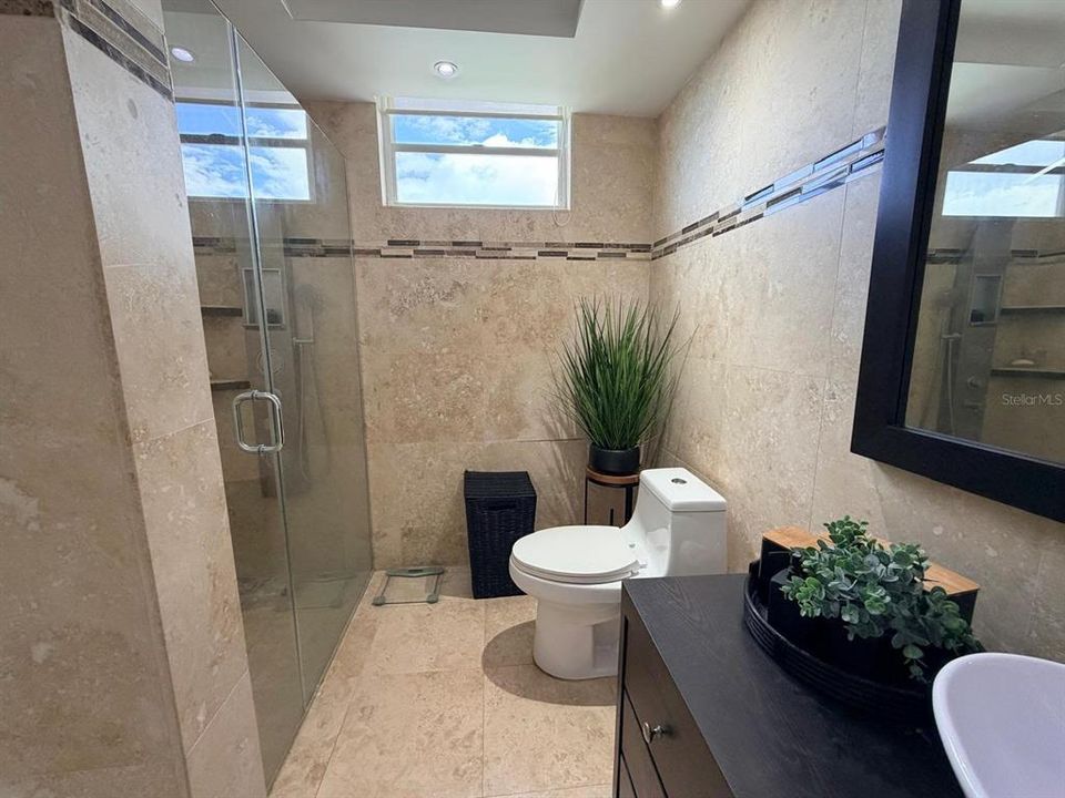 For Sale: $449,900 (3 beds, 2 baths, 1402 Square Feet)