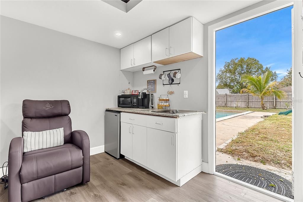 For Sale: $450,000 (4 beds, 2 baths, 1268 Square Feet)