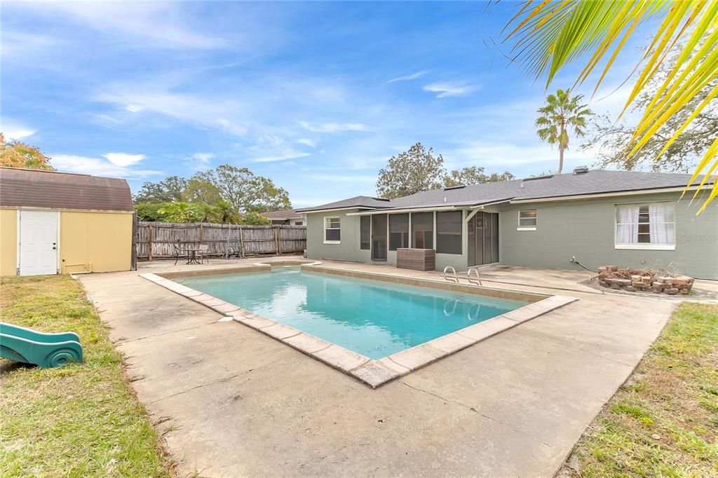 For Sale: $450,000 (4 beds, 2 baths, 1268 Square Feet)