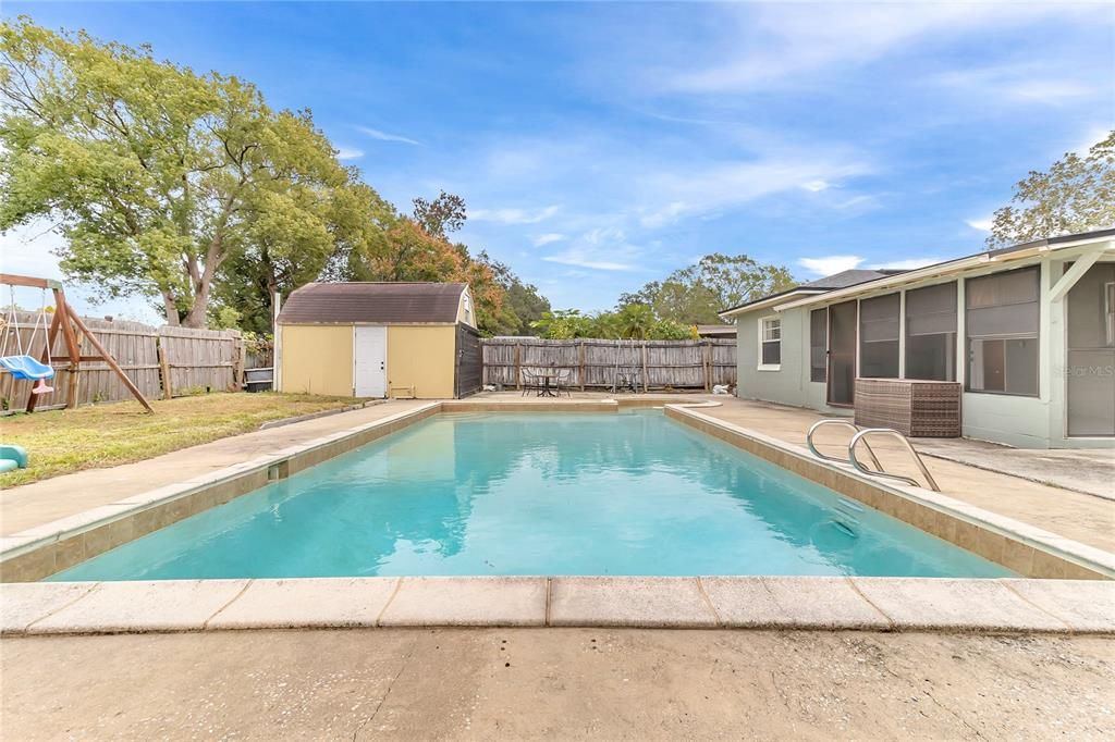 For Sale: $450,000 (4 beds, 2 baths, 1268 Square Feet)