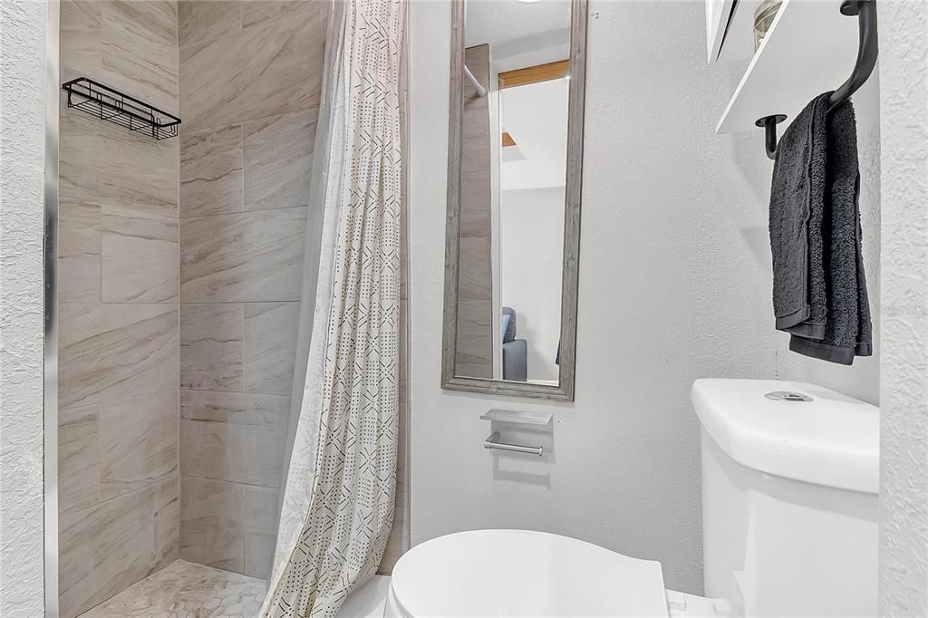 For Sale: $450,000 (4 beds, 2 baths, 1268 Square Feet)