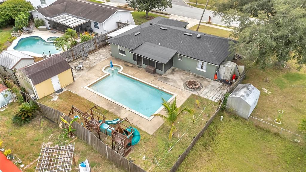 For Sale: $450,000 (4 beds, 2 baths, 1268 Square Feet)