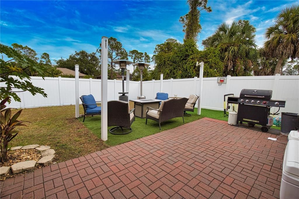 En Venta: $275,000 (3 camas, 2 baños, 1233 Pies cuadrados)