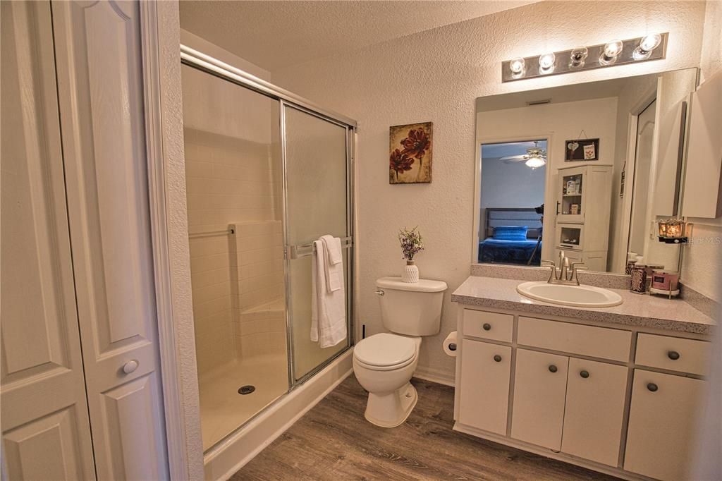 En Venta: $275,000 (3 camas, 2 baños, 1233 Pies cuadrados)