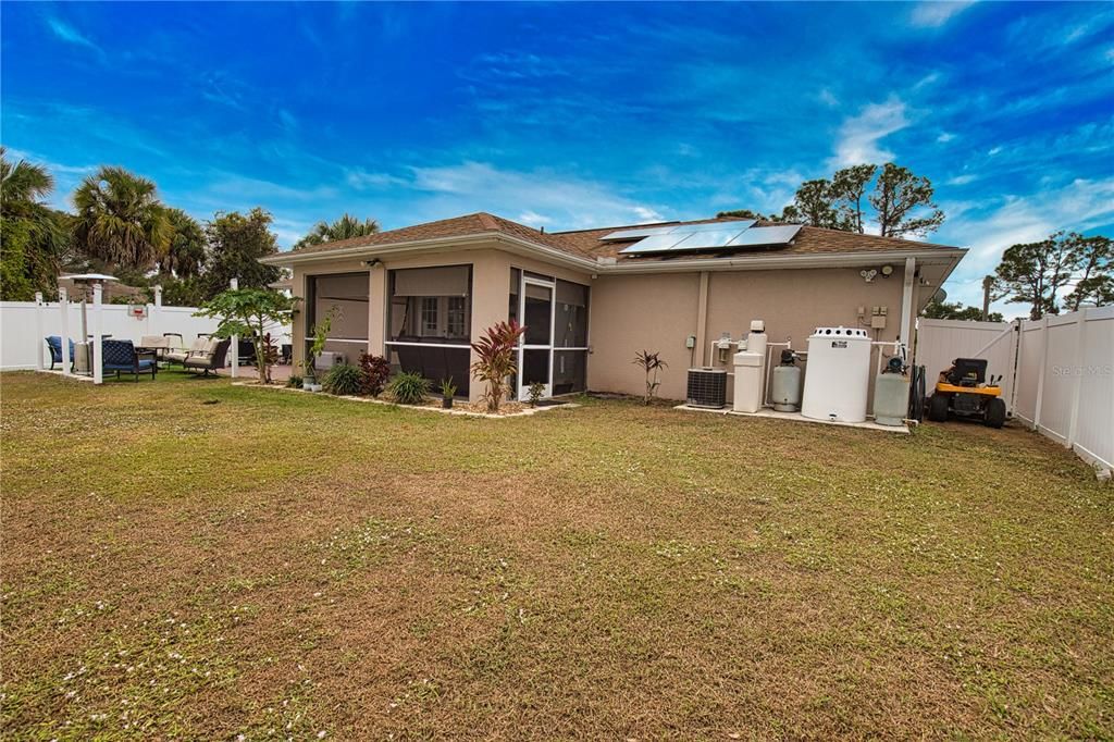 En Venta: $275,000 (3 camas, 2 baños, 1233 Pies cuadrados)