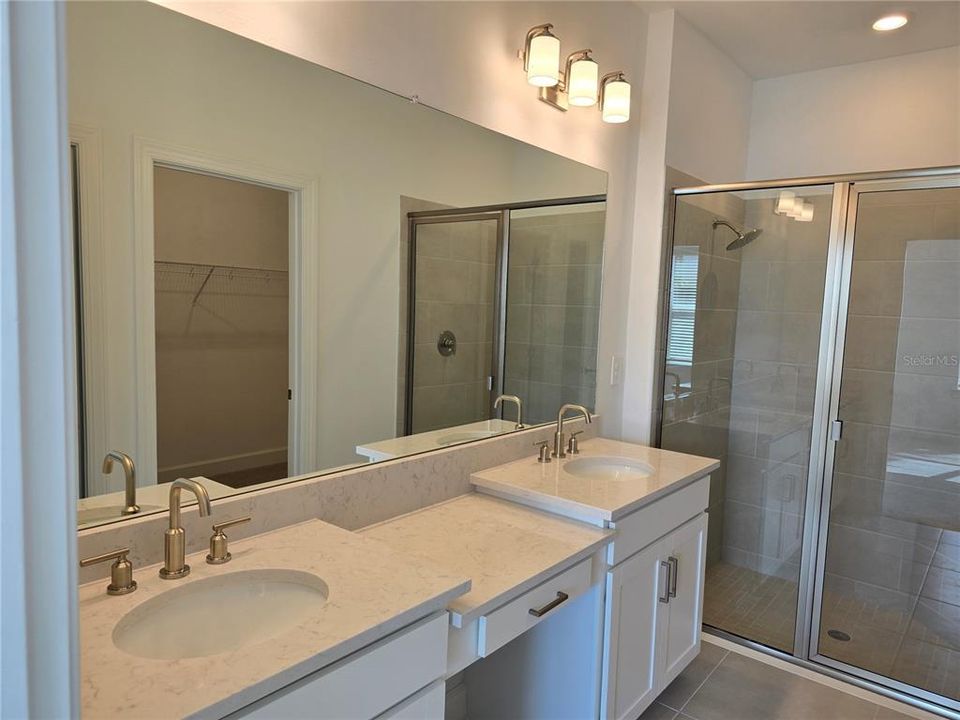 For Sale: $260,900 (2 beds, 2 baths, 1515 Square Feet)