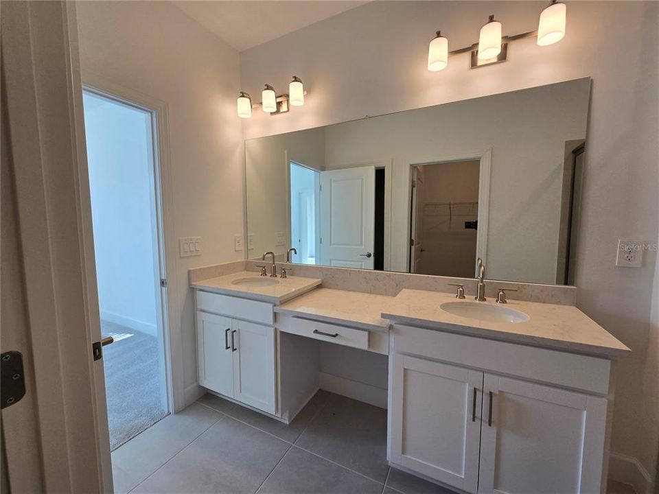 For Sale: $260,900 (2 beds, 2 baths, 1515 Square Feet)