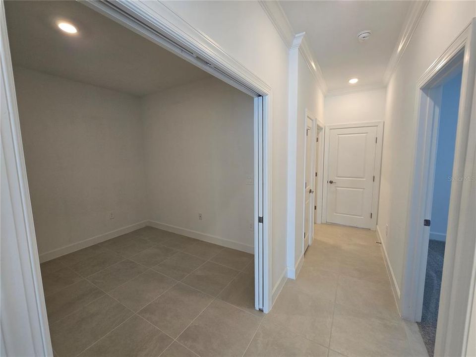 For Sale: $260,900 (2 beds, 2 baths, 1515 Square Feet)