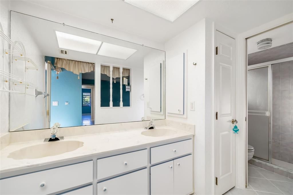 En Venta: $195,000 (2 camas, 2 baños, 1107 Pies cuadrados)