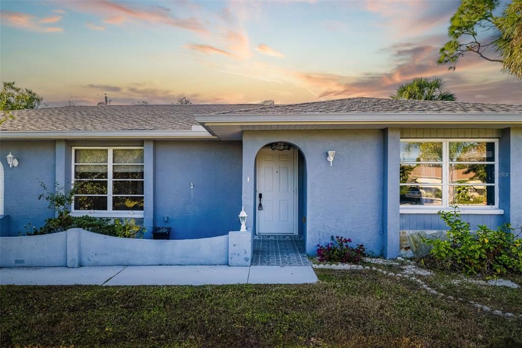 En Venta: $195,000 (2 camas, 2 baños, 1107 Pies cuadrados)