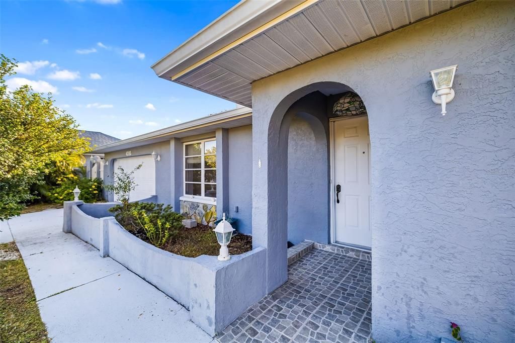 En Venta: $195,000 (2 camas, 2 baños, 1107 Pies cuadrados)