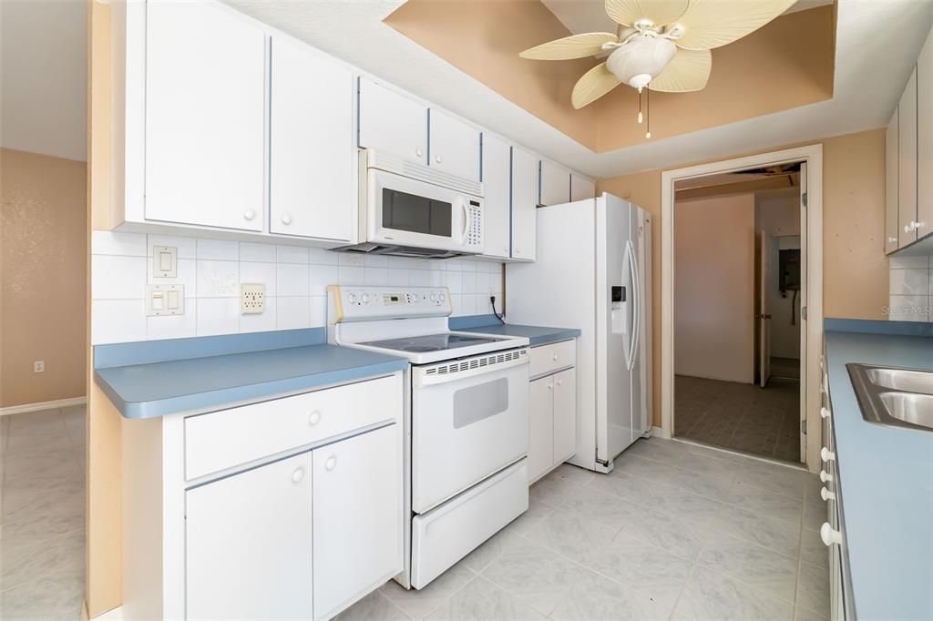 En Venta: $195,000 (2 camas, 2 baños, 1107 Pies cuadrados)