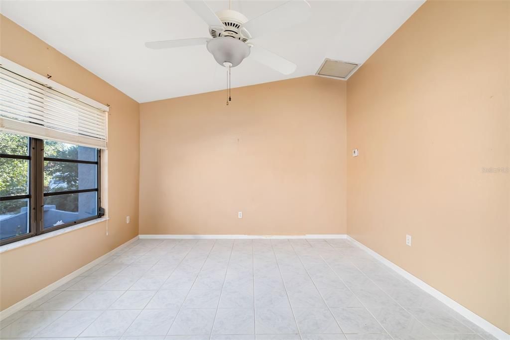 En Venta: $195,000 (2 camas, 2 baños, 1107 Pies cuadrados)