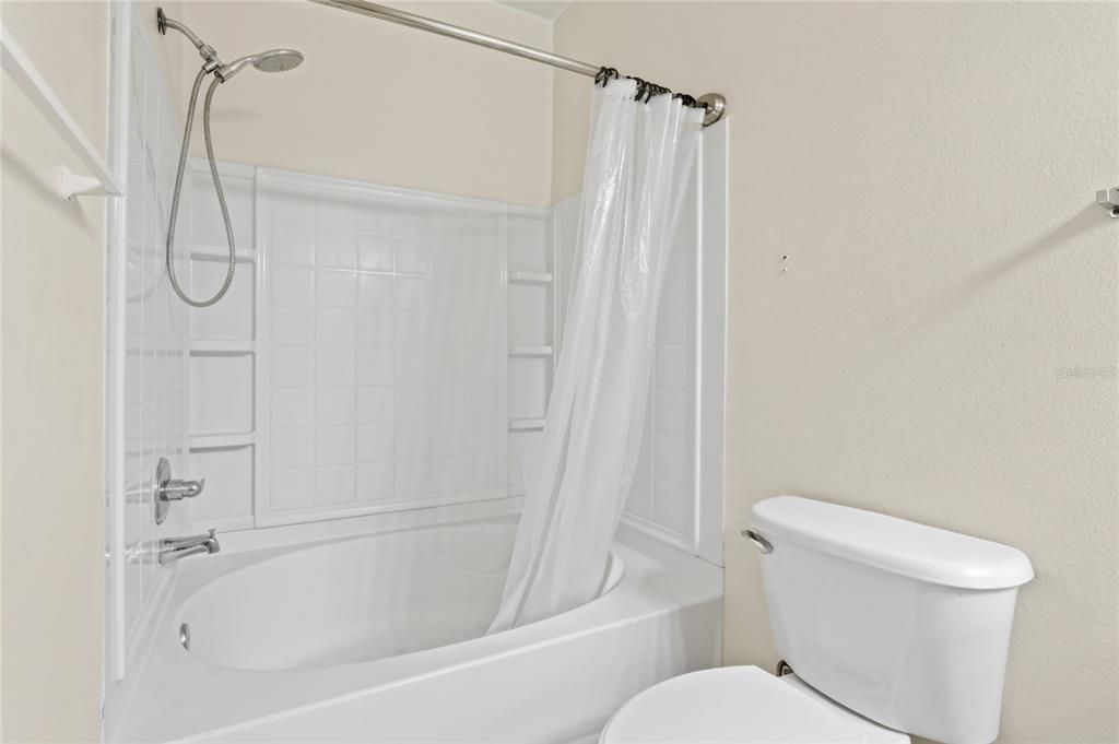 For Sale: $150,000 (2 beds, 2 baths, 1132 Square Feet)