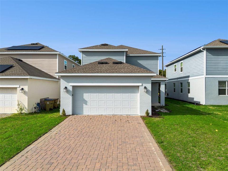 For Sale: $449,900 (6 beds, 3 baths, 2648 Square Feet)