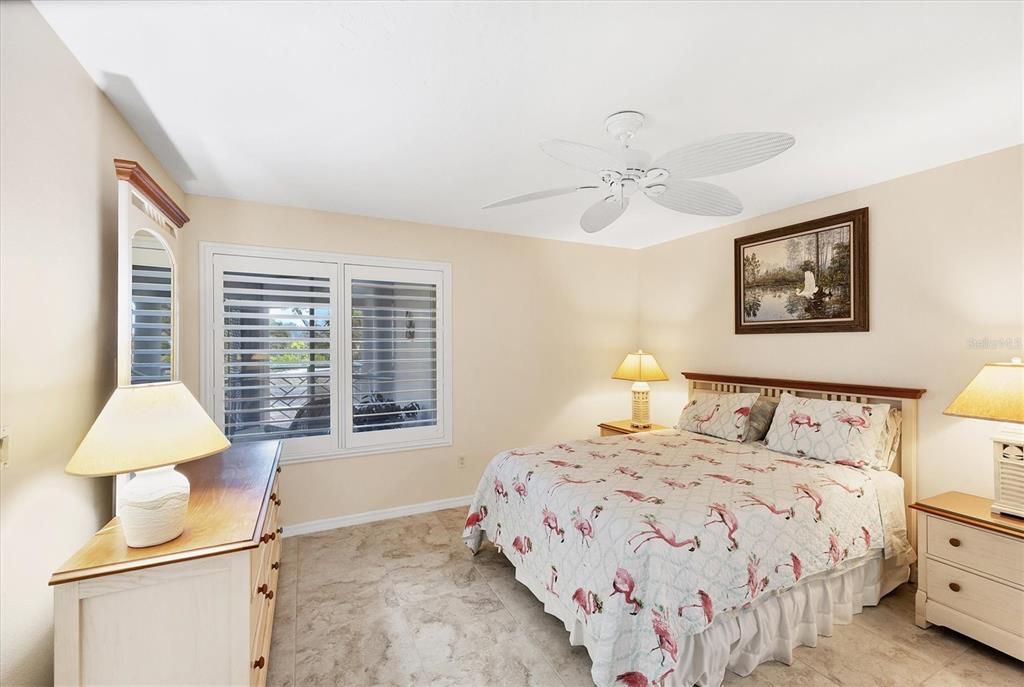 На продажу: $539,900 (2 спален, 2 ванн, 2148 Квадратных фут)