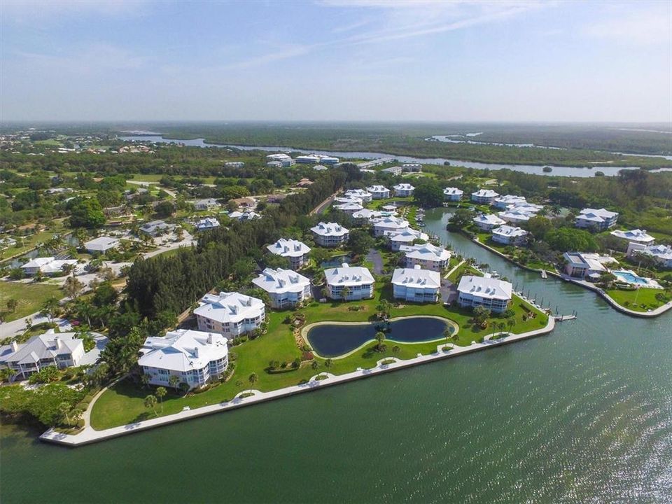 На продажу: $539,900 (2 спален, 2 ванн, 2148 Квадратных фут)