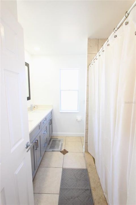 For Sale: $450,000 (4 beds, 2 baths, 1975 Square Feet)