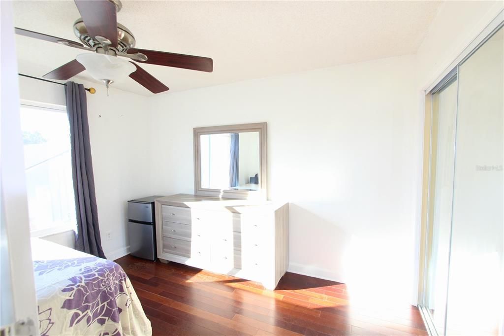 For Sale: $450,000 (4 beds, 2 baths, 1975 Square Feet)