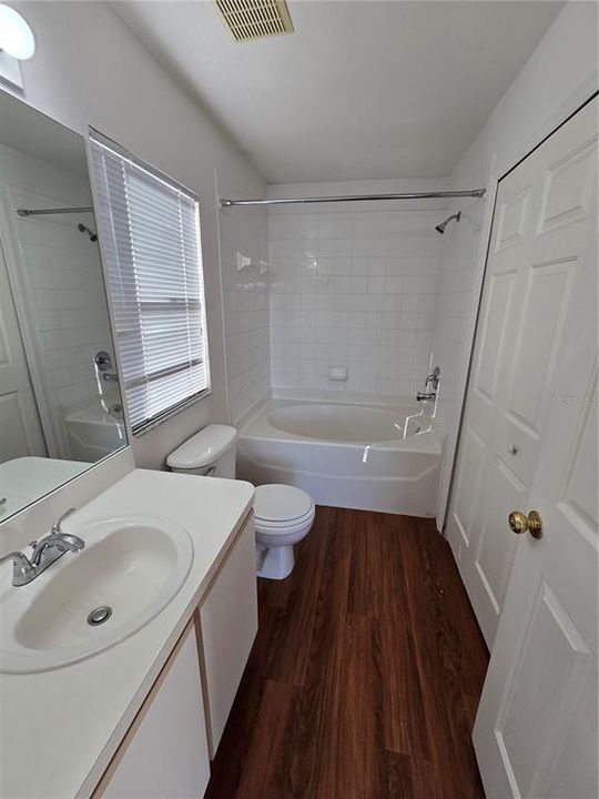 For Rent: $1,825 (4 beds, 2 baths, 1444 Square Feet)