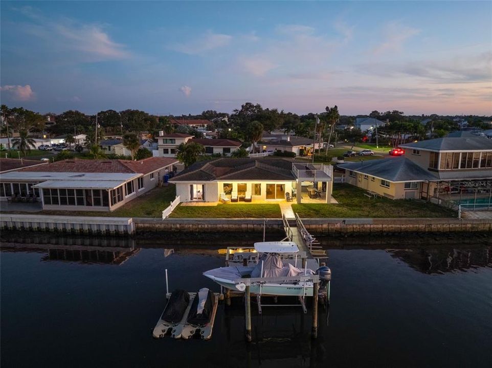 На продажу: $1,595,000 (3 спален, 2 ванн, 1675 Квадратных фут)