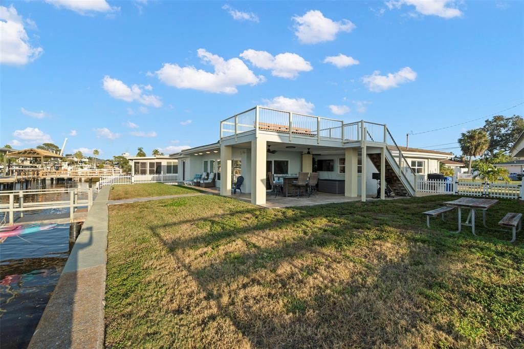 На продажу: $1,595,000 (3 спален, 2 ванн, 1675 Квадратных фут)