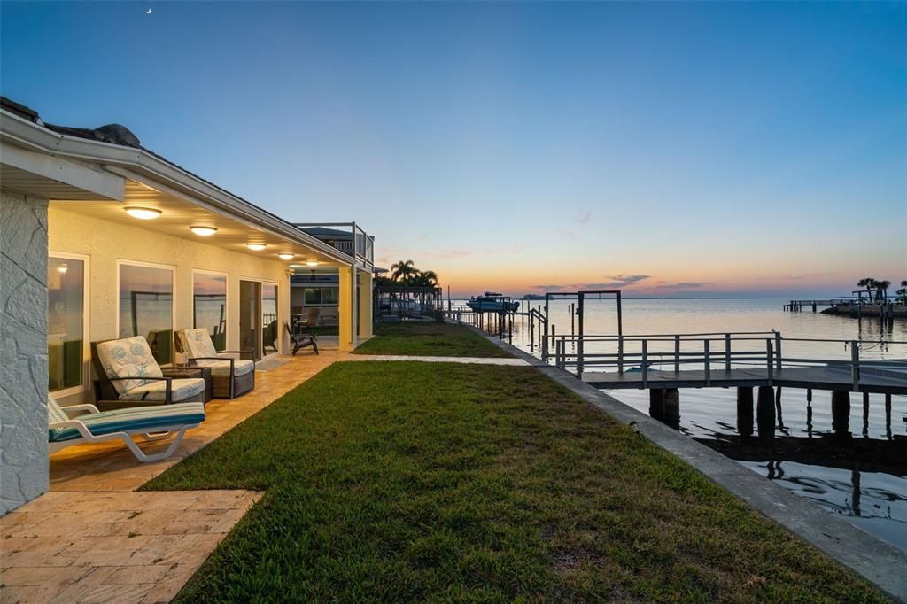 На продажу: $1,595,000 (3 спален, 2 ванн, 1675 Квадратных фут)