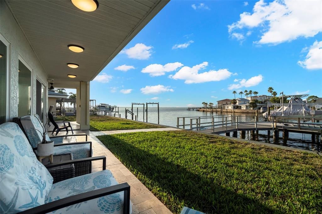 На продажу: $1,595,000 (3 спален, 2 ванн, 1675 Квадратных фут)