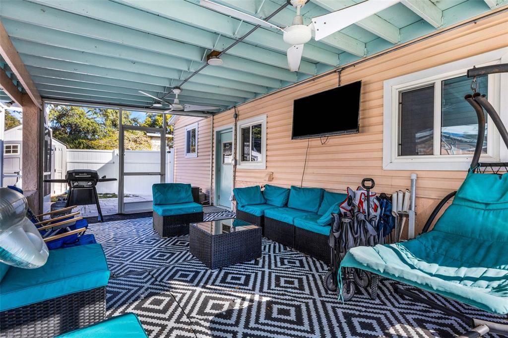 For Sale: $530,000 (3 beds, 2 baths, 1507 Square Feet)