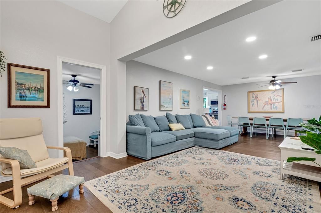 For Sale: $530,000 (3 beds, 2 baths, 1507 Square Feet)