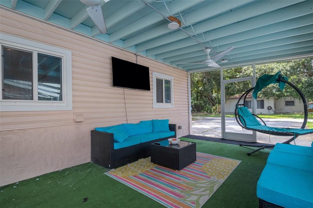 For Sale: $530,000 (3 beds, 2 baths, 1507 Square Feet)