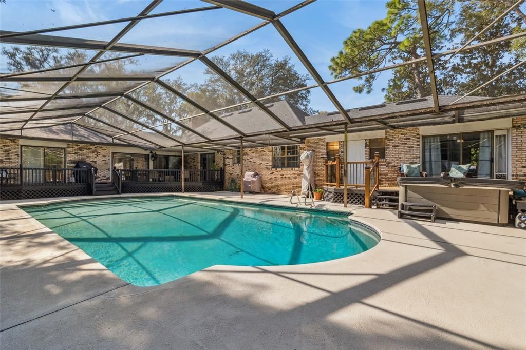 En Venta: $825,000 (5 camas, 4 baños, 4618 Pies cuadrados)