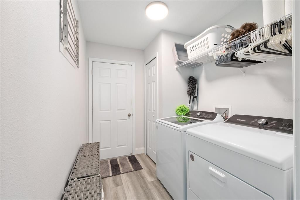 For Sale: $299,900 (4 beds, 2 baths, 1624 Square Feet)